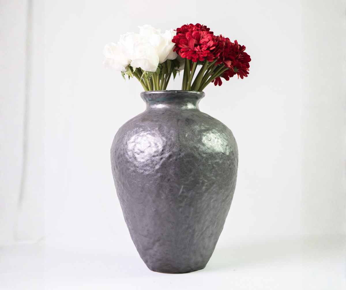 Basalt Texture Pot